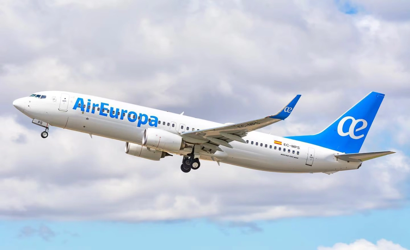 Air Europa Tenerife Aircraft Photo