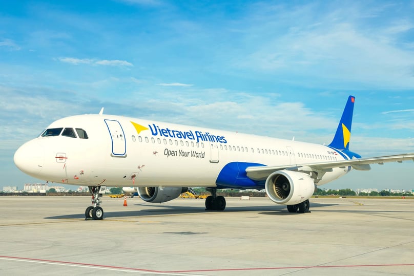Vietravel Hanoi Aircraft Photo
